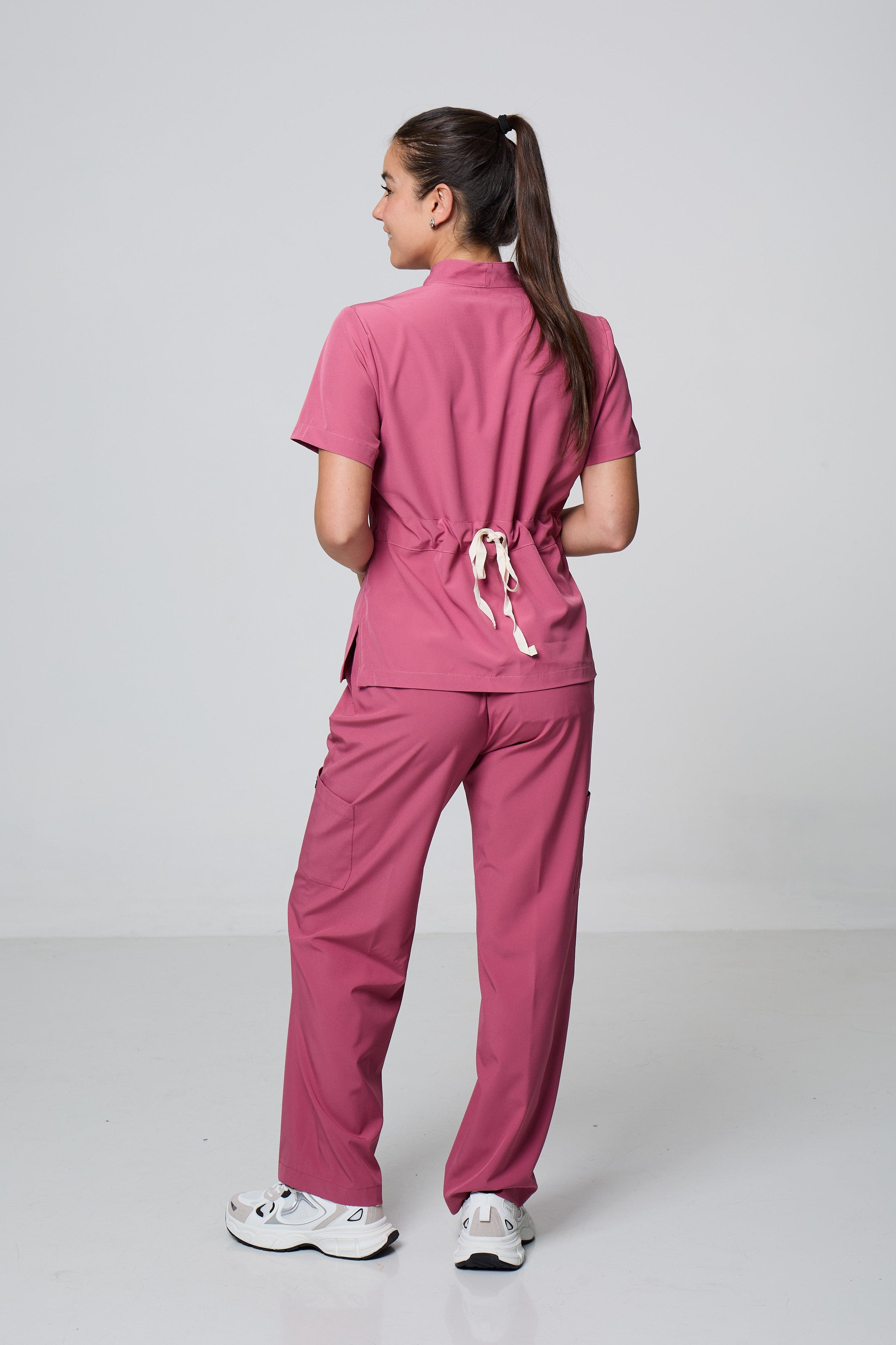 Filipina Cuello Mao Rosa